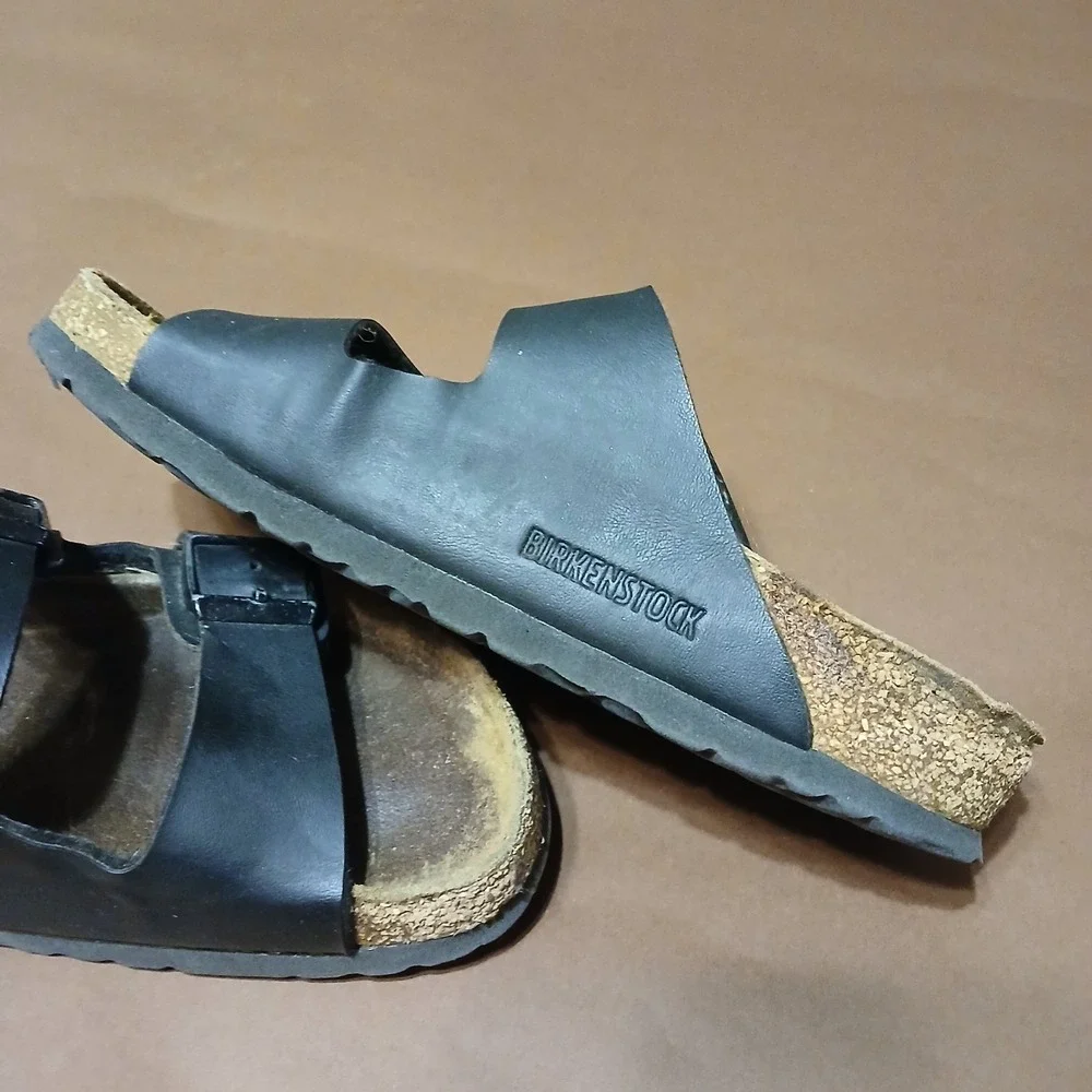 Birkenstock signs wear
